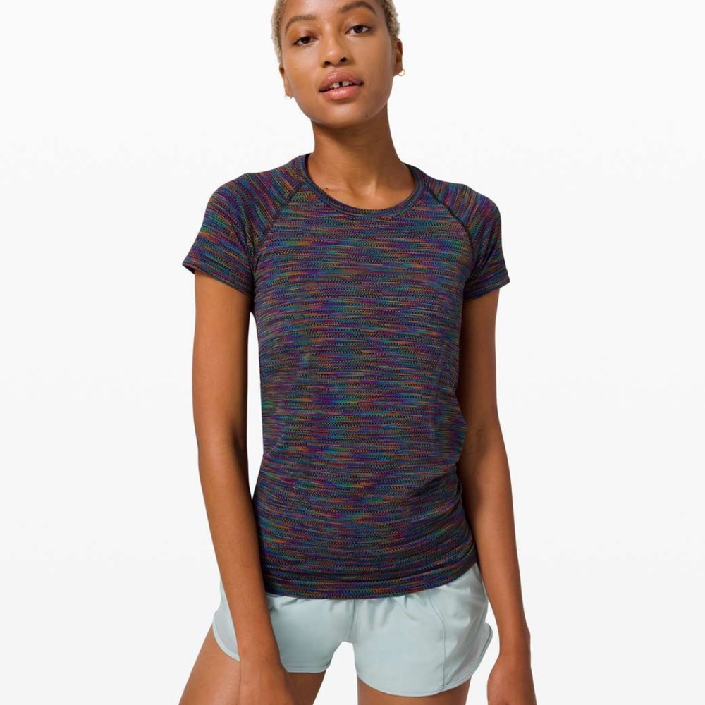 Lululemon Swiftly Tech Short Sleeve Top 2.0 Love size 4